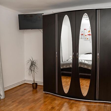 Apartament Panoramic La Casa In Comuna Răşinari Exteriör bild