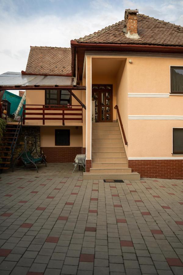 Apartament Panoramic La Casa In Comuna Răşinari Exteriör bild